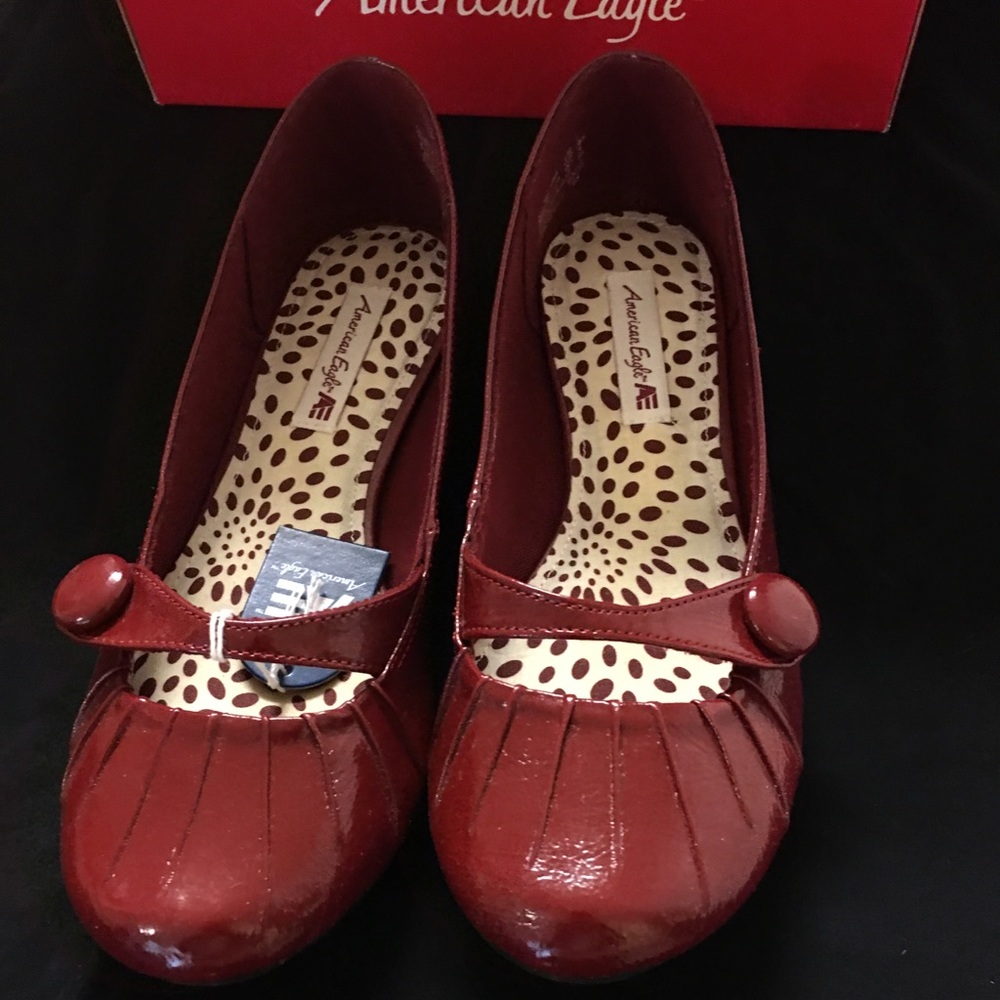 American Eagle NIB Red Patent Leather Mary Janes